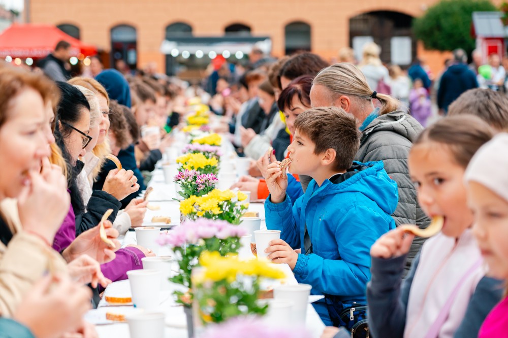 Un weekend dulce la Sfântu Gheorghe: Festivalul Kürtőskalács